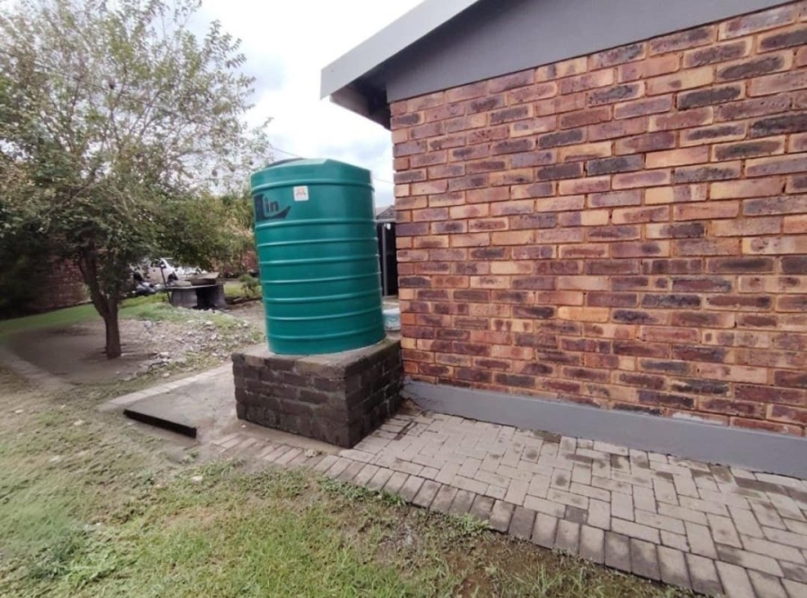 3 Bedroom Property for Sale in Seraleng North West